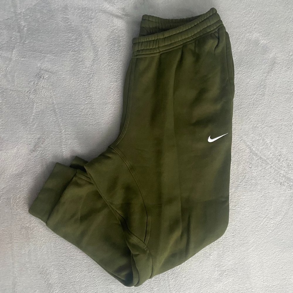 Nike Olive Green Men's Sweatpants